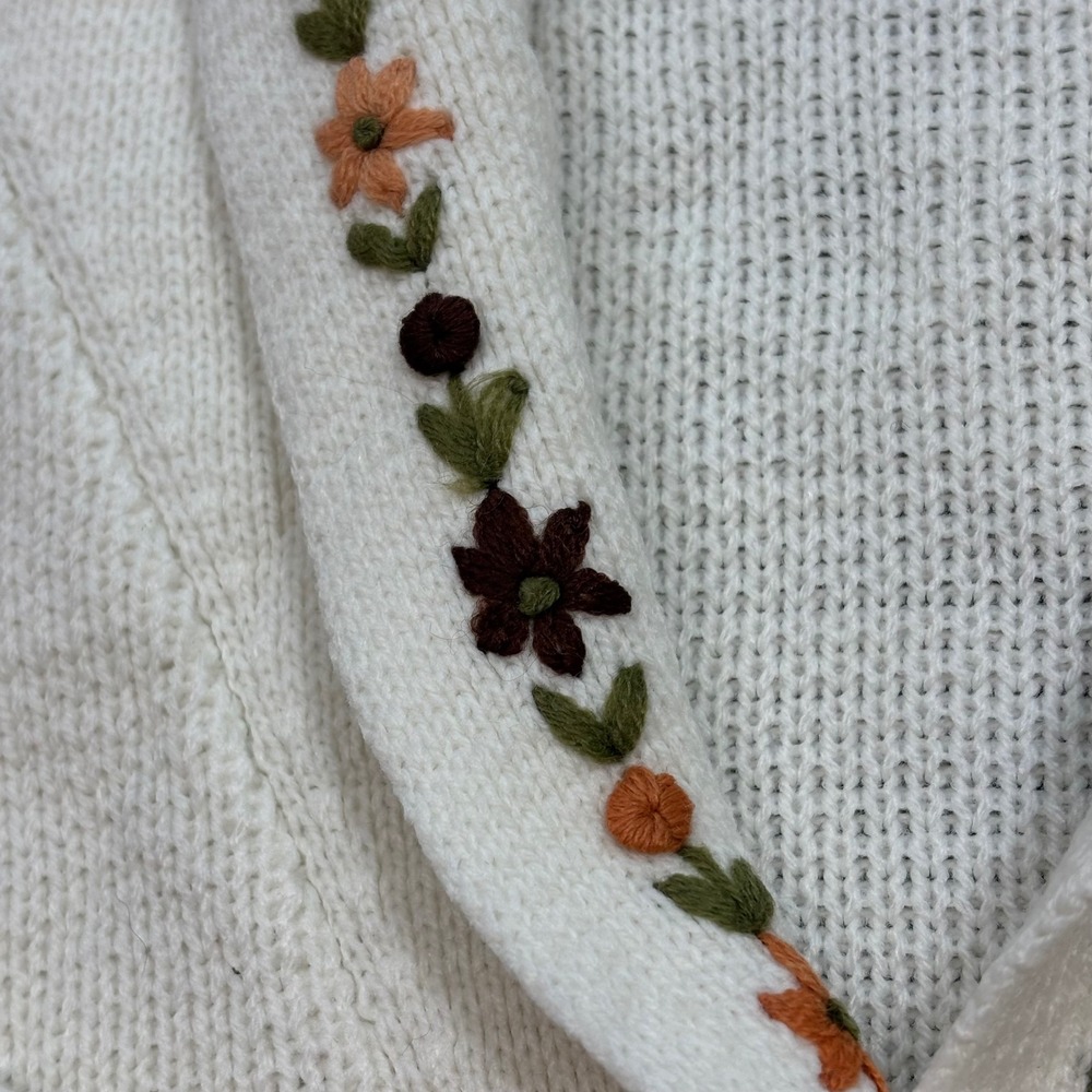 Cardigan Sz XL Women Cream Boho Embroidered Flower Shawl Collar Knit Sweater - Picture 4 of 7